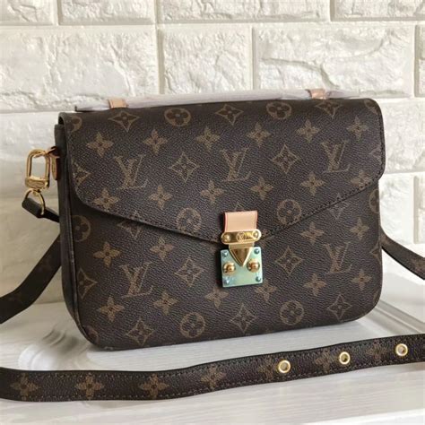 subito.ot louis vuitton botse|Louis Vuitton crossbody purses.